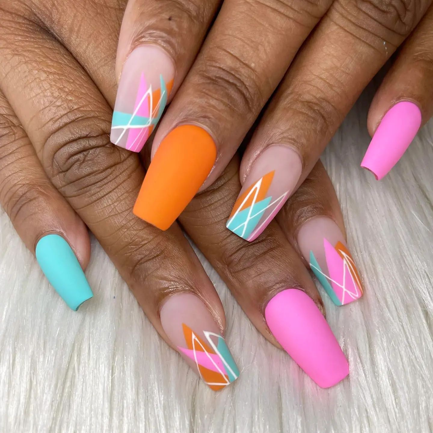 Geometric Design on Short Coffin Nails