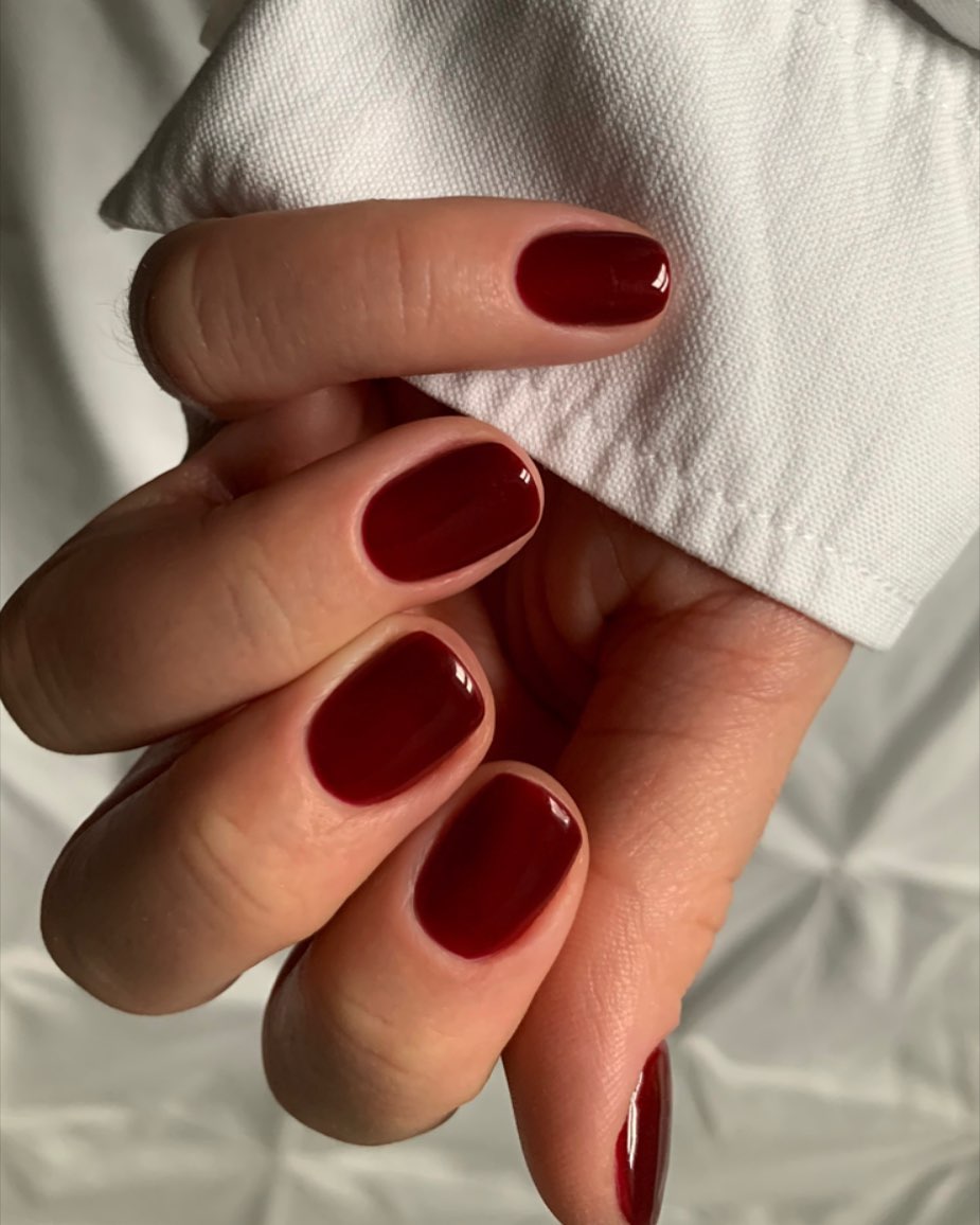 Short Glossy Burgundy Nails