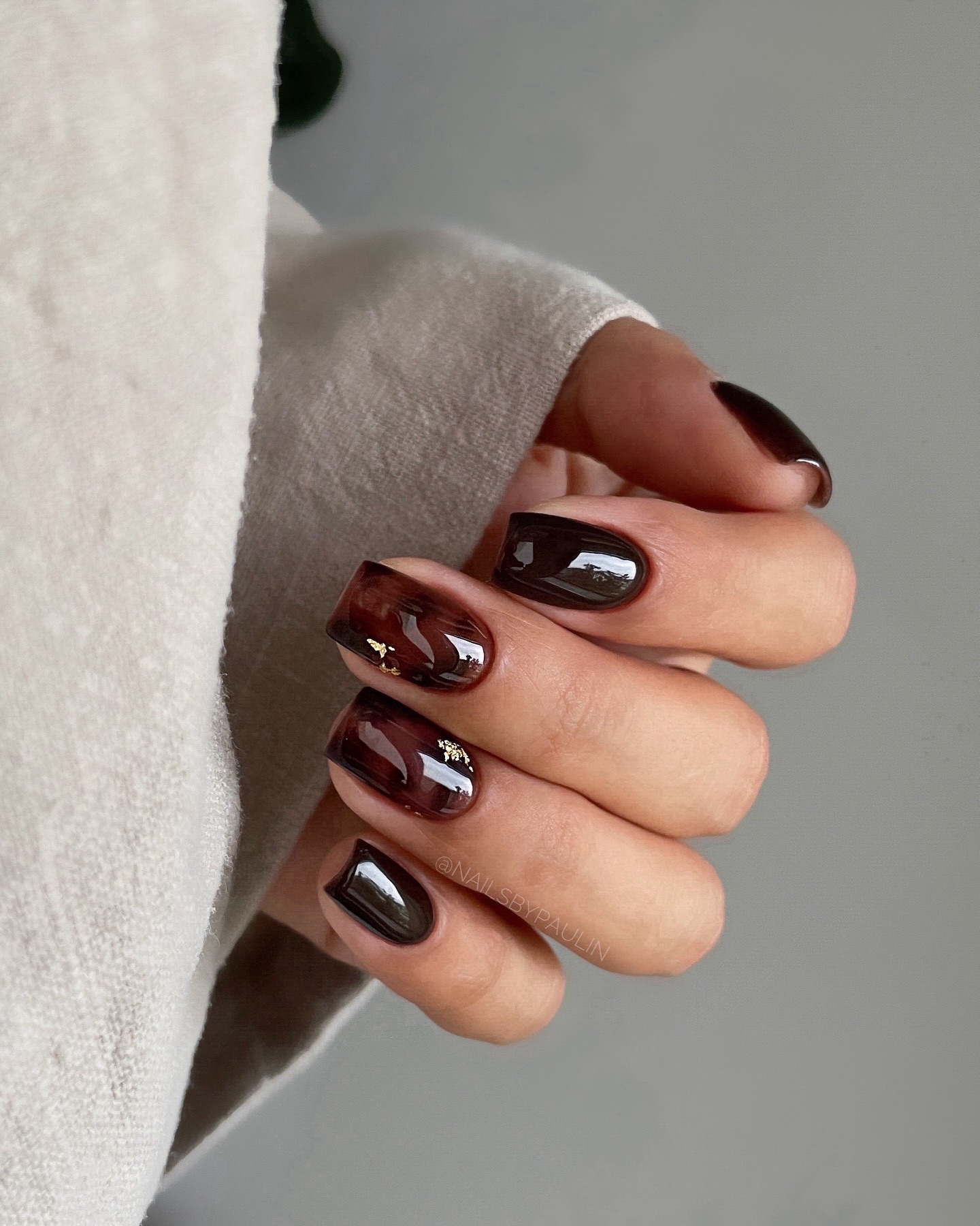 Dark Chocolate Glazed Nails with Gold Effect